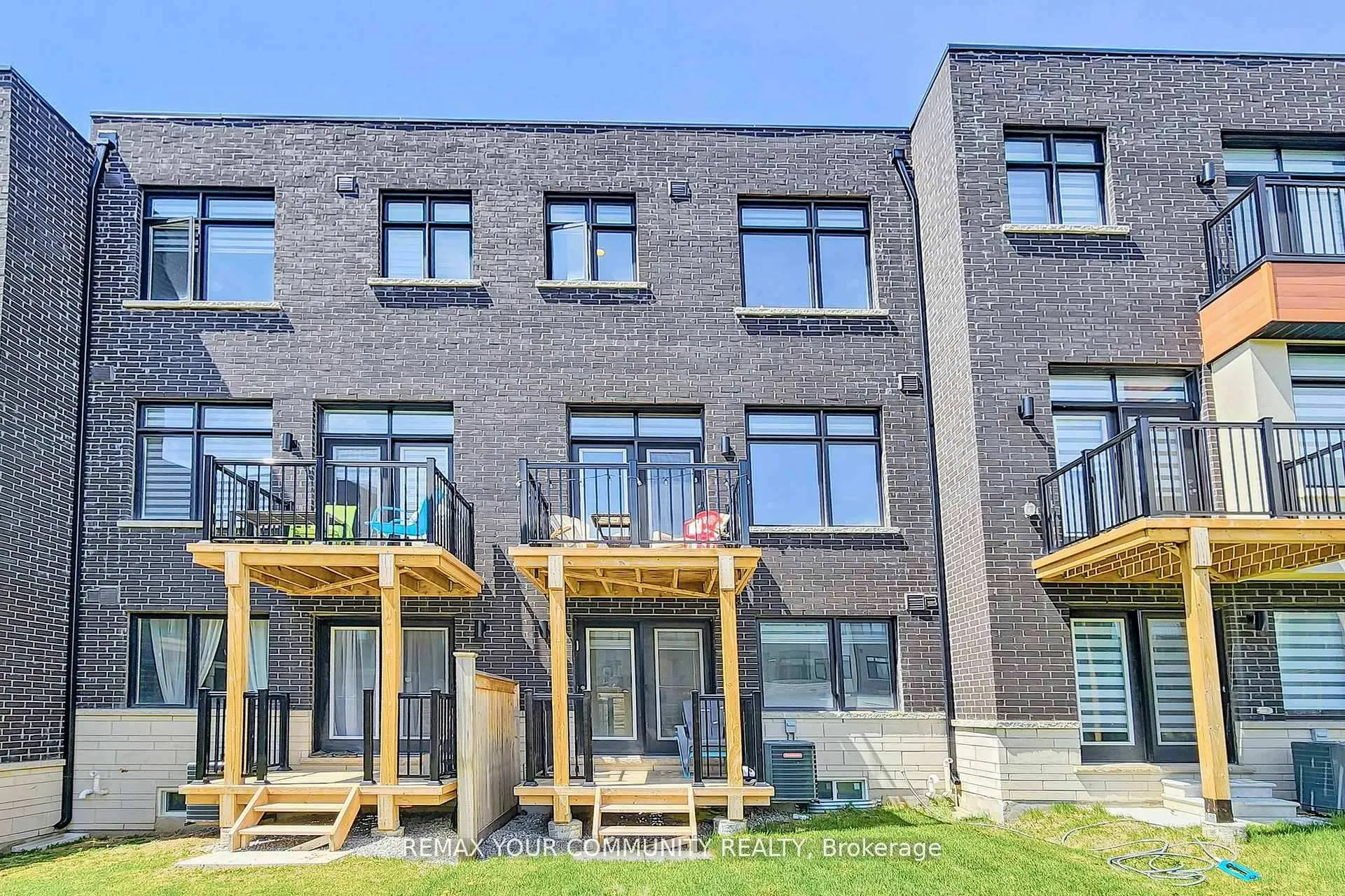 Photo 50 of 251 Thomas Cook Avenue, Vaughan, Patterson — HOMEH