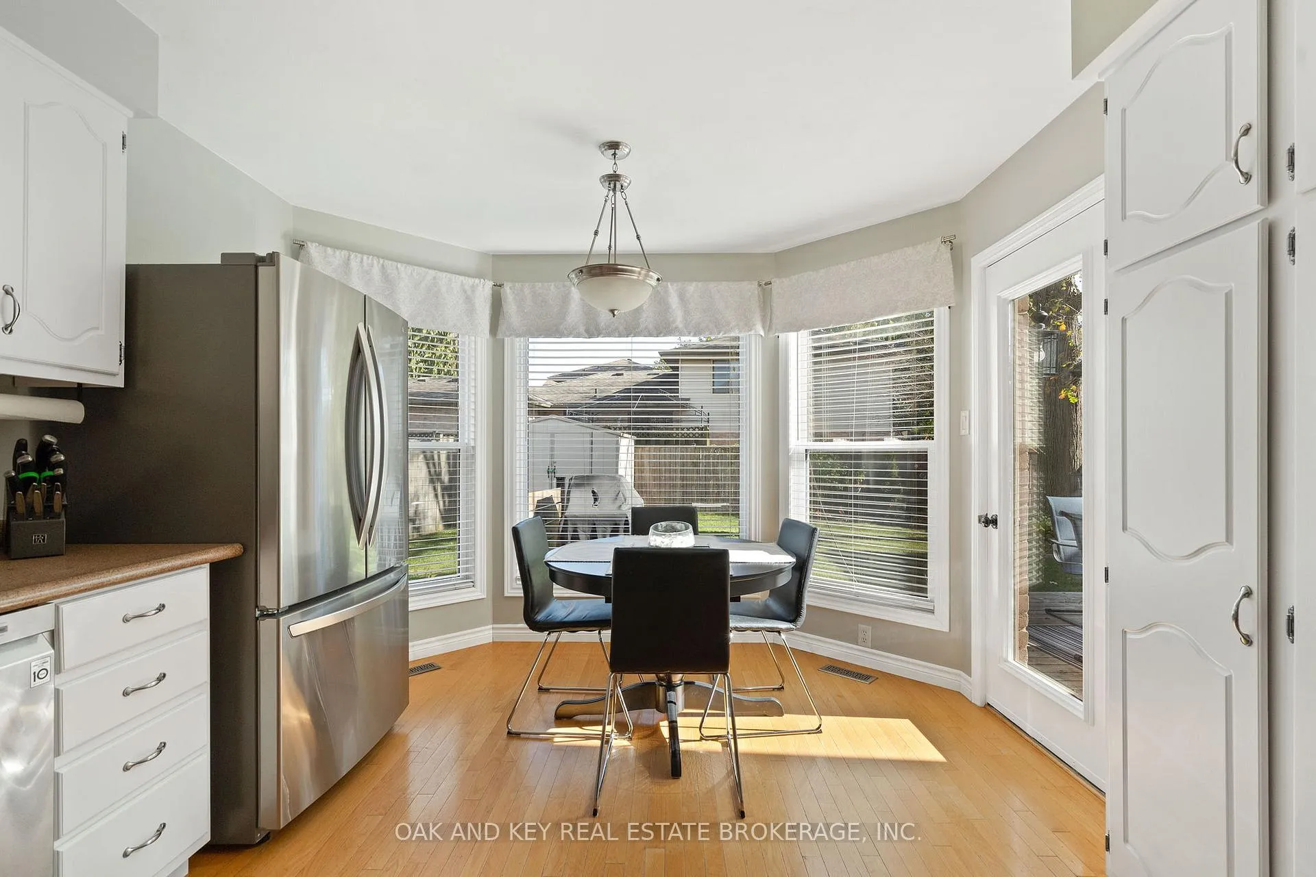 Photo 15 of 143 Golfview Road, London, South Q — HOMEH
