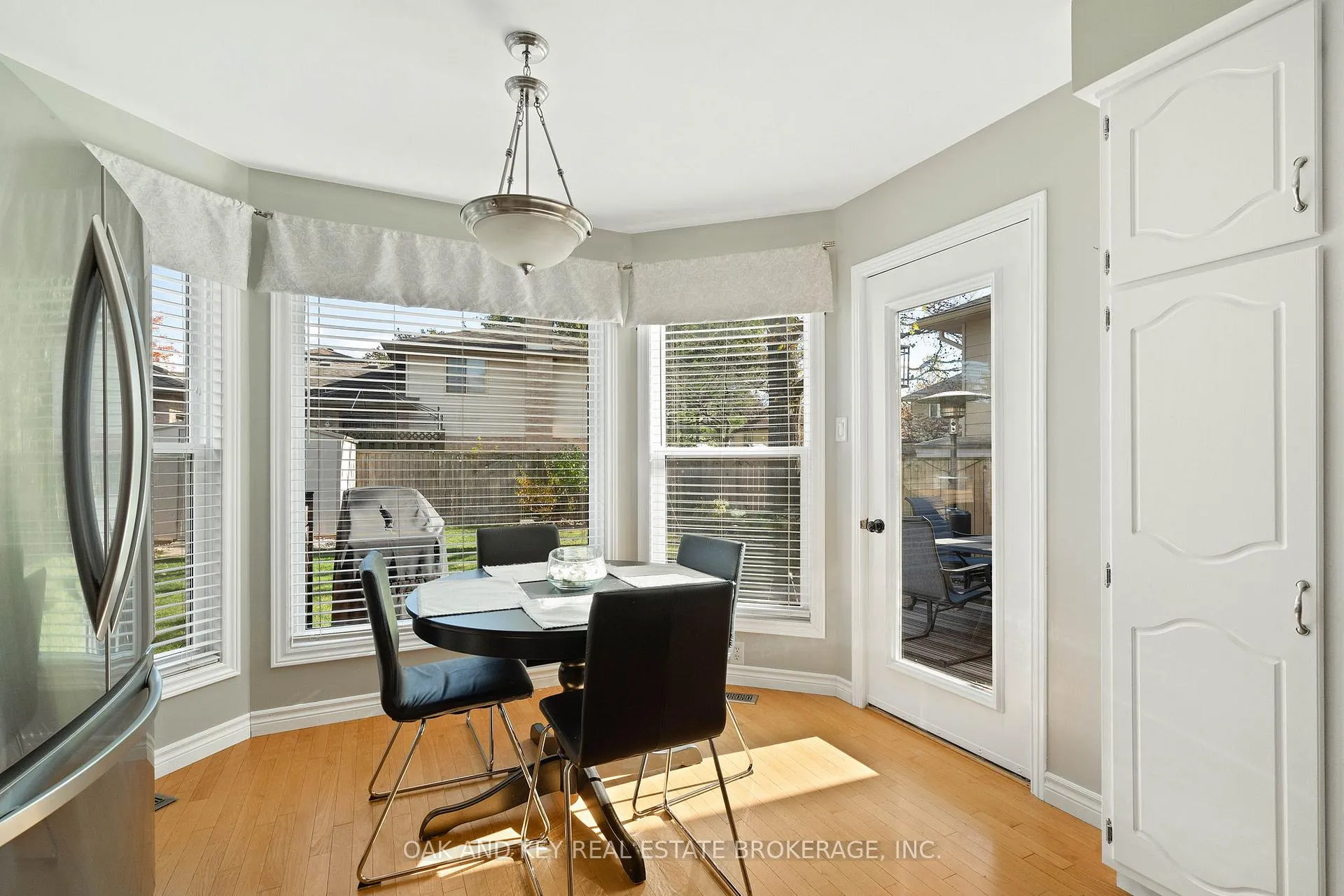 Photo 16 of 143 Golfview Road, London, South Q — HOMEH