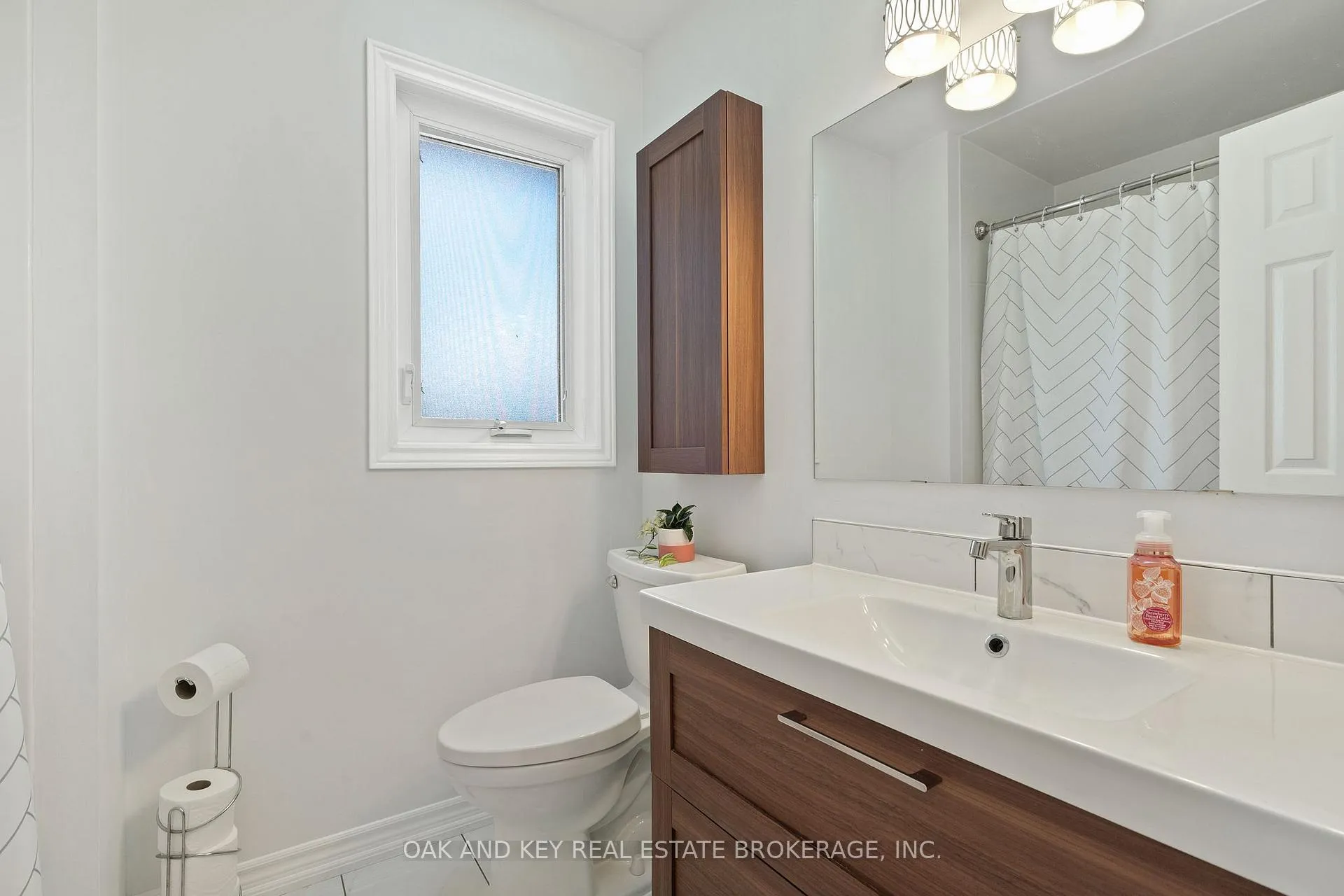 Photo 25 of 143 Golfview Road, London, South Q — HOMEH