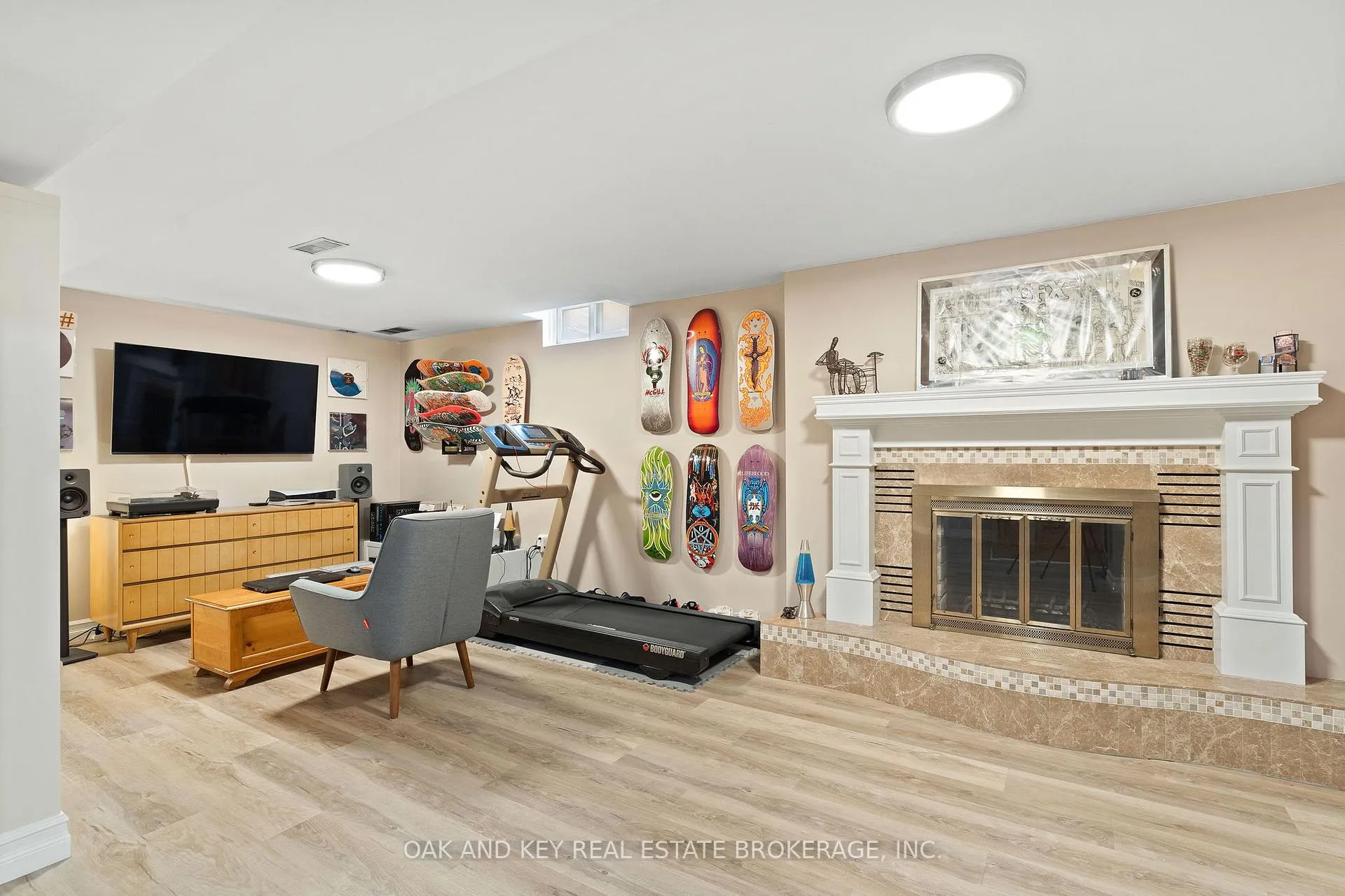 Photo 29 of 143 Golfview Road, London, South Q — HOMEH
