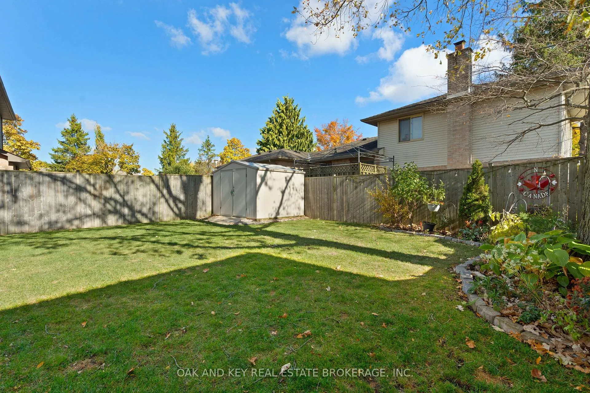 Photo 43 of 143 Golfview Road, London, South Q — HOMEH