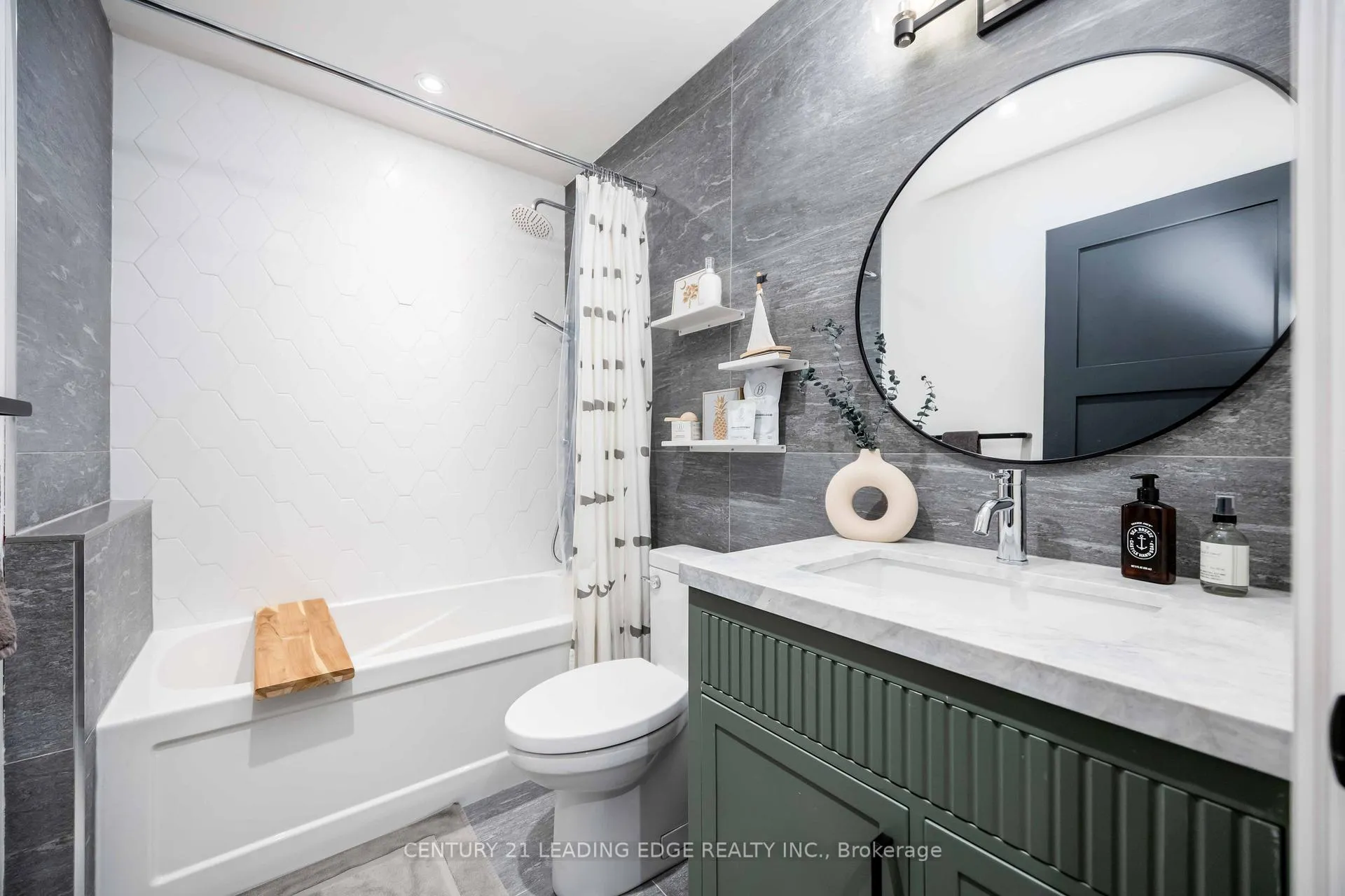 Photo 26 of 37 Bertmount Avenue, Toronto, South Riverdale — HOMEH