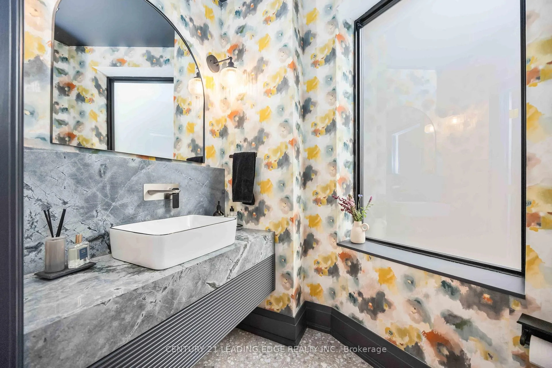 Photo 30 of 37 Bertmount Avenue, Toronto, South Riverdale — HOMEH