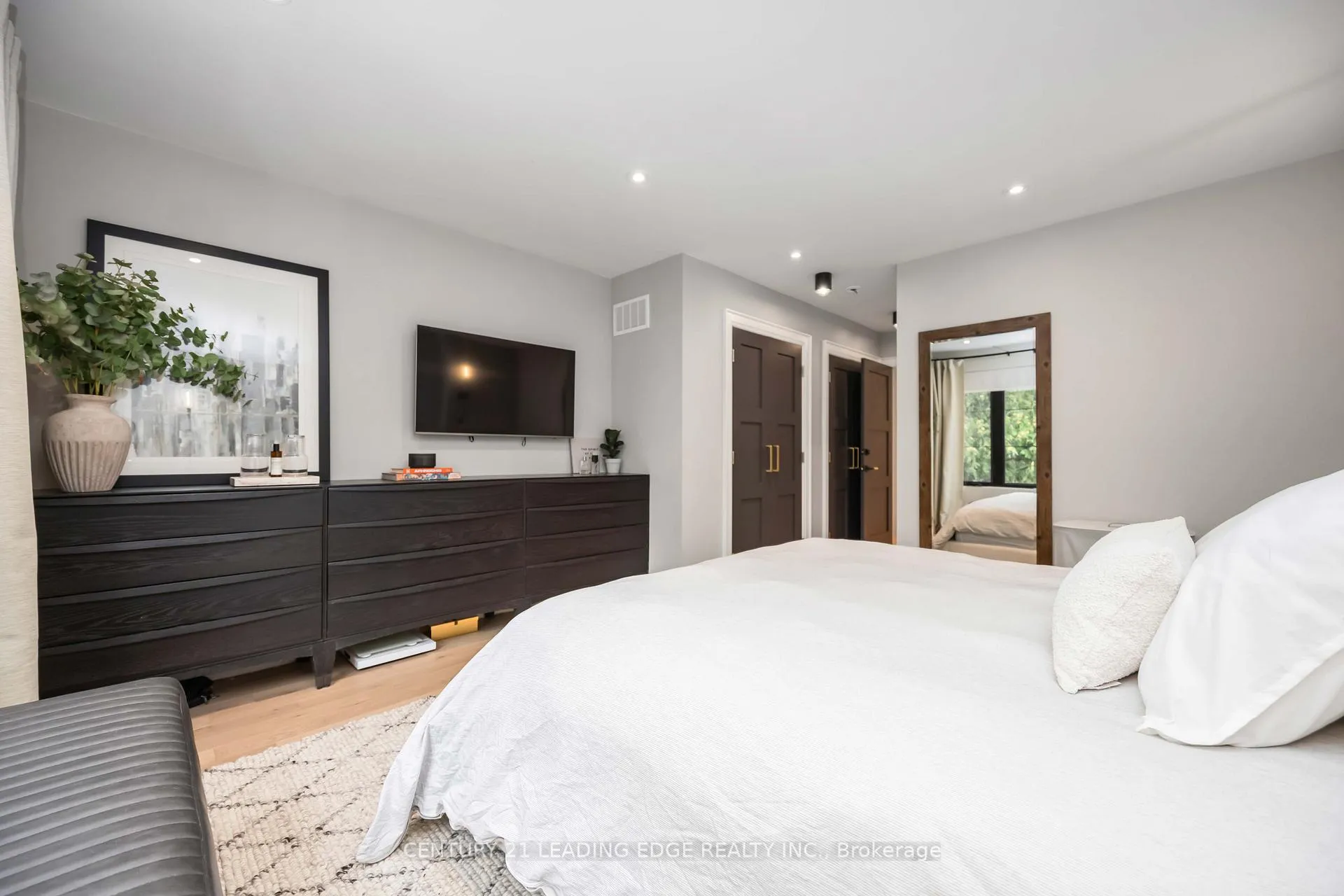 Photo 33 of 37 Bertmount Avenue, Toronto, South Riverdale — HOMEH