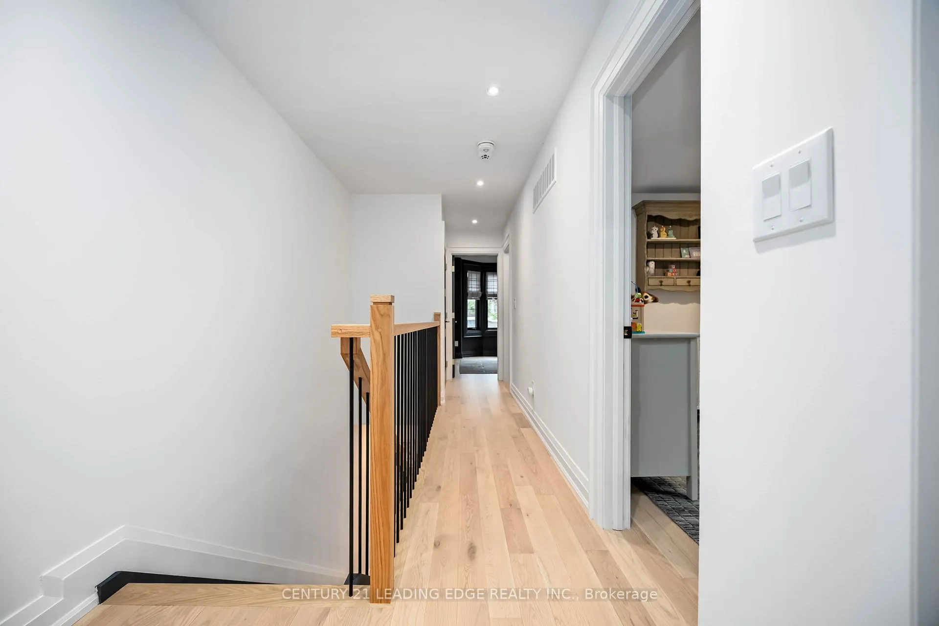 Photo 34 of 37 Bertmount Avenue, Toronto, South Riverdale — HOMEH