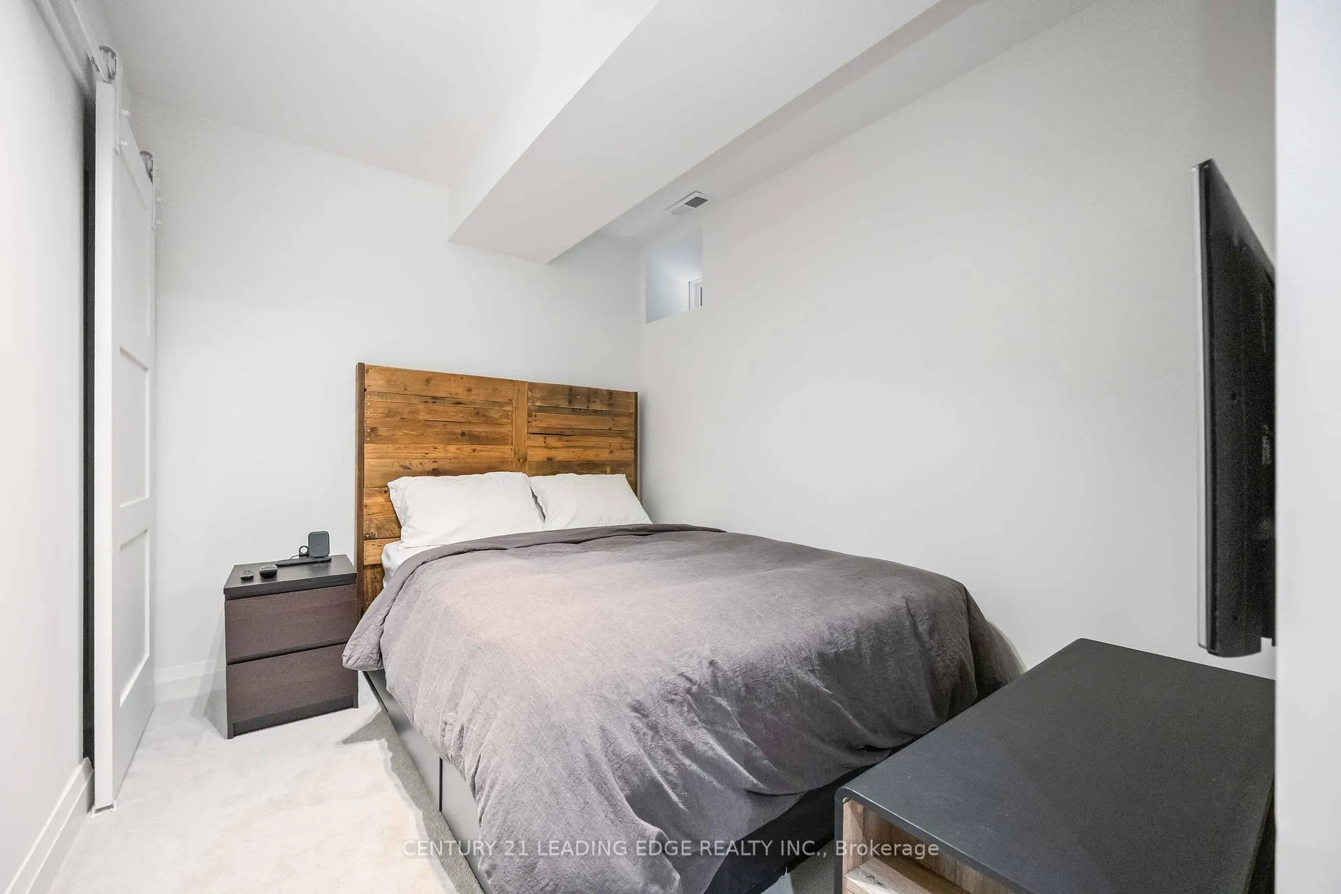 Photo 35 of 37 Bertmount Avenue, Toronto, South Riverdale — HOMEH