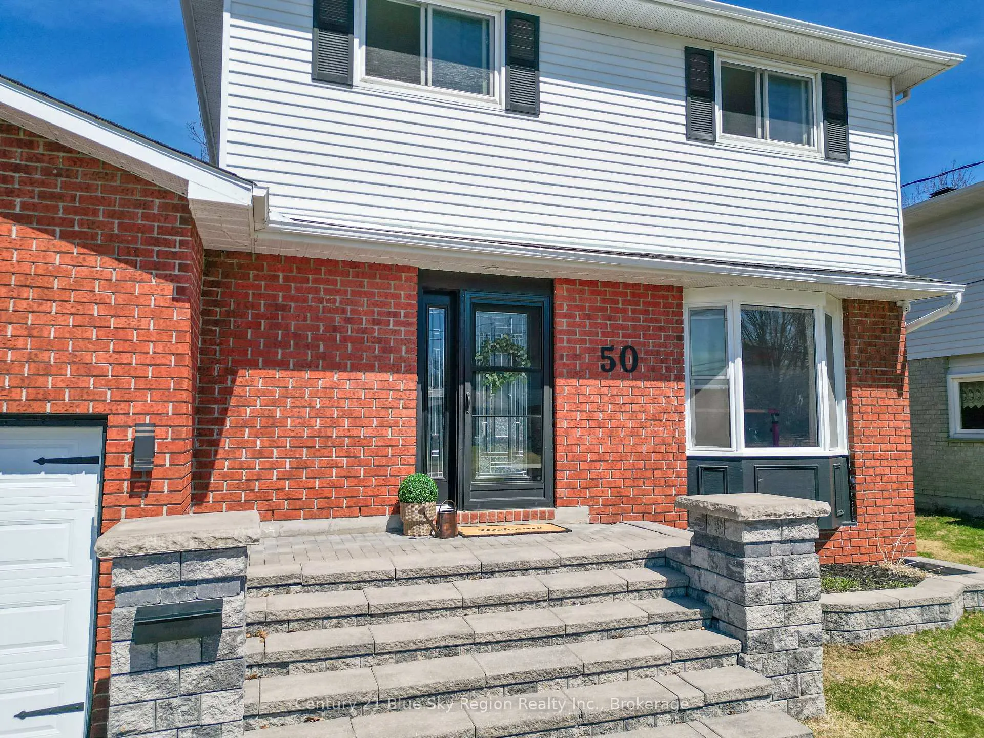 Photo 3 of 50 Sable Crescent, North Bay, Birchaven — HOMEH