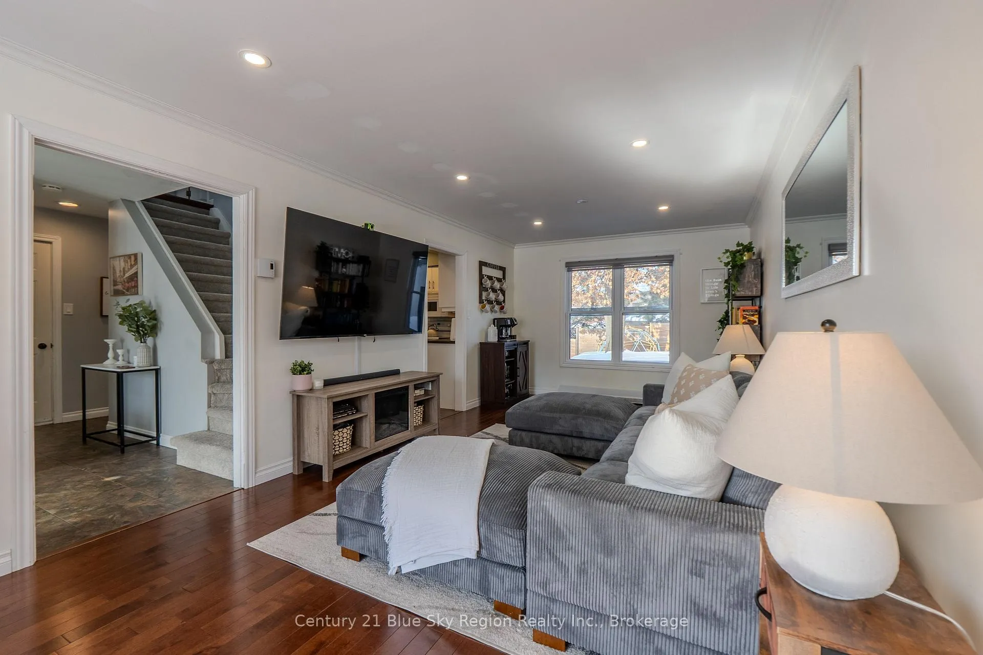 Photo 6 of 50 Sable Crescent, North Bay, Birchaven — HOMEH