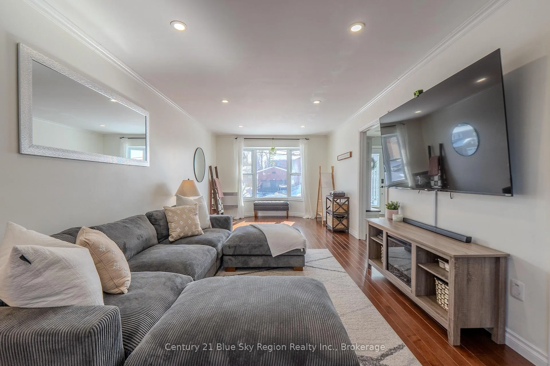 Photo 8 of 50 Sable Crescent, North Bay, Birchaven — HOMEH