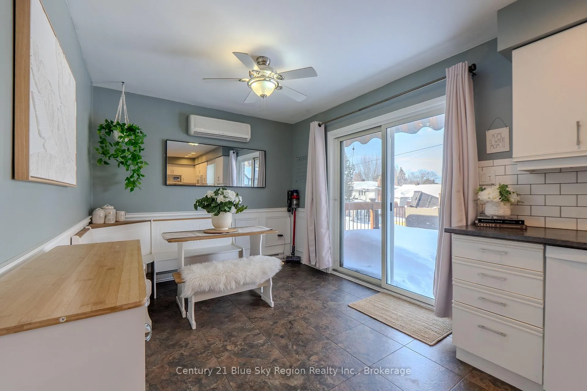 Photo 15 of 50 Sable Crescent, North Bay, Birchaven — HOMEH