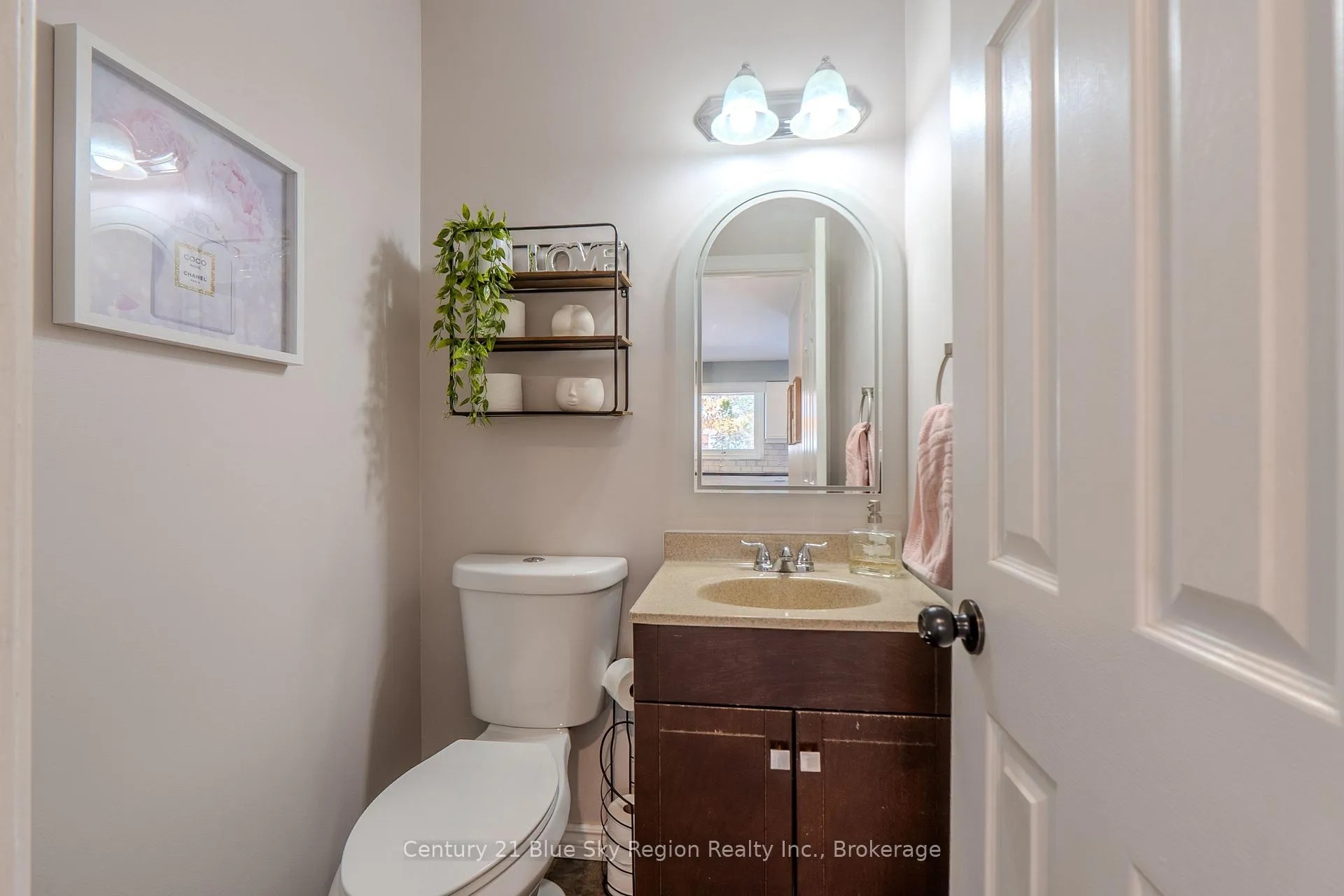 Photo 19 of 50 Sable Crescent, North Bay, Birchaven — HOMEH