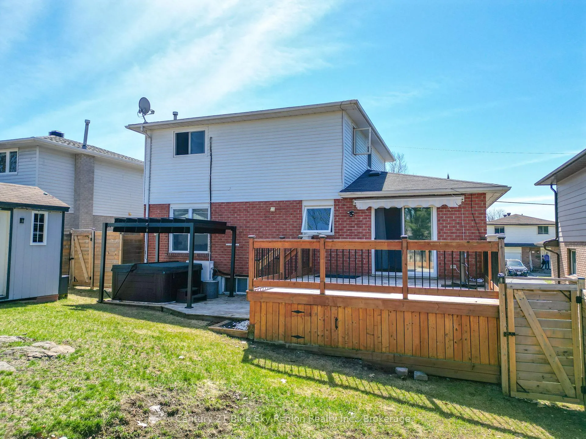 Photo 42 of 50 Sable Crescent, North Bay, Birchaven — HOMEH