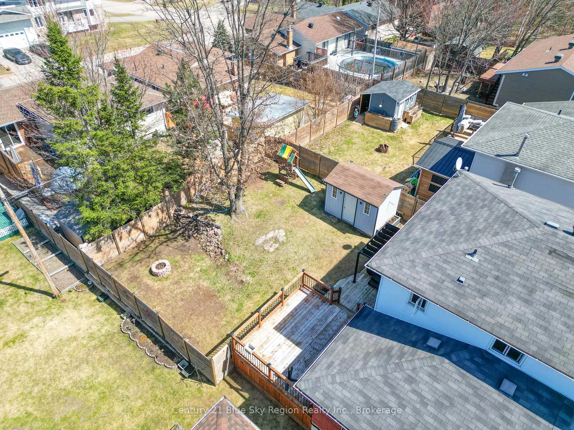 Photo 45 of 50 Sable Crescent, North Bay, Birchaven — HOMEH