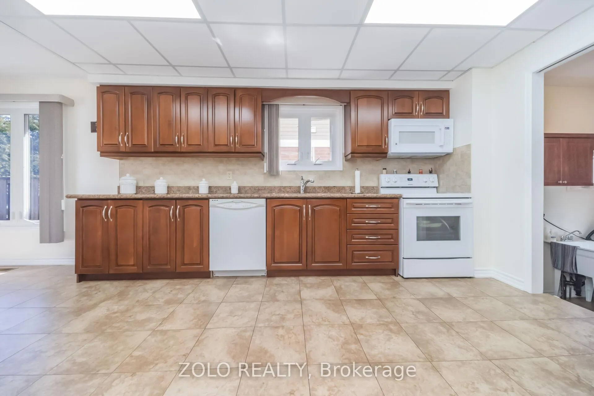 Photo 7 of 19 Hodgson Street, Brampton, Brampton South — HOMEH