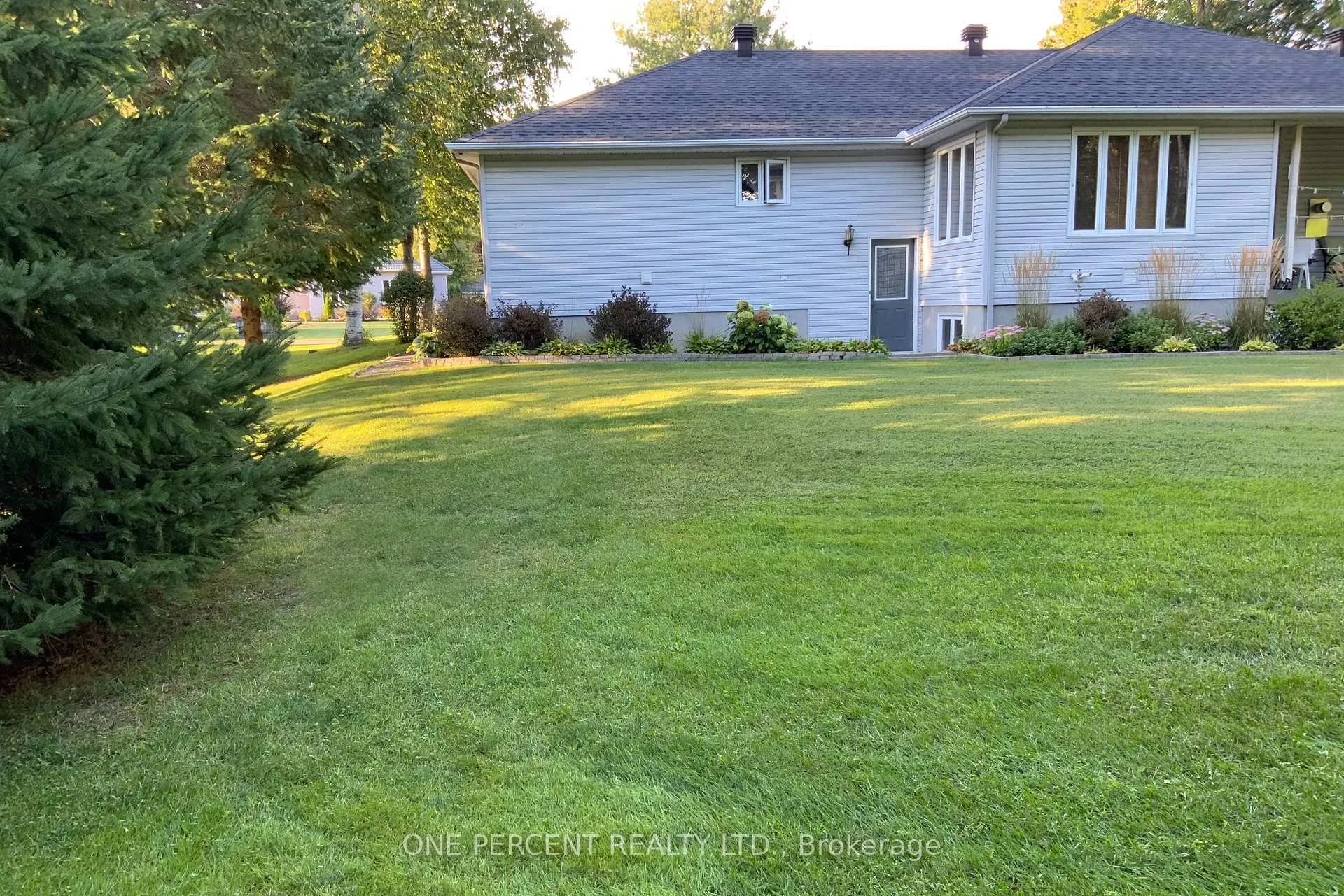 Photo 48 of 1267 Randboro Crescent, Ottawa, Navan — HOMEH