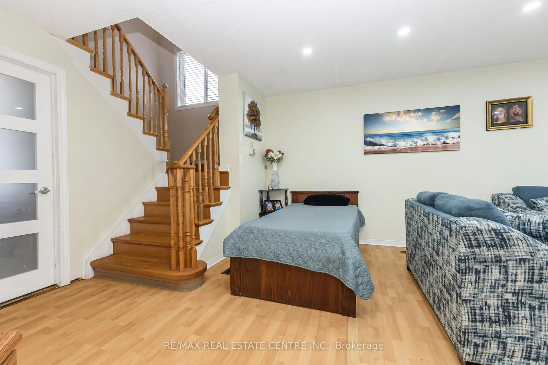 Photo 10 of 270 Edenbrook Hill Drive, Brampton, Fletcher's Meadow — HOMEH