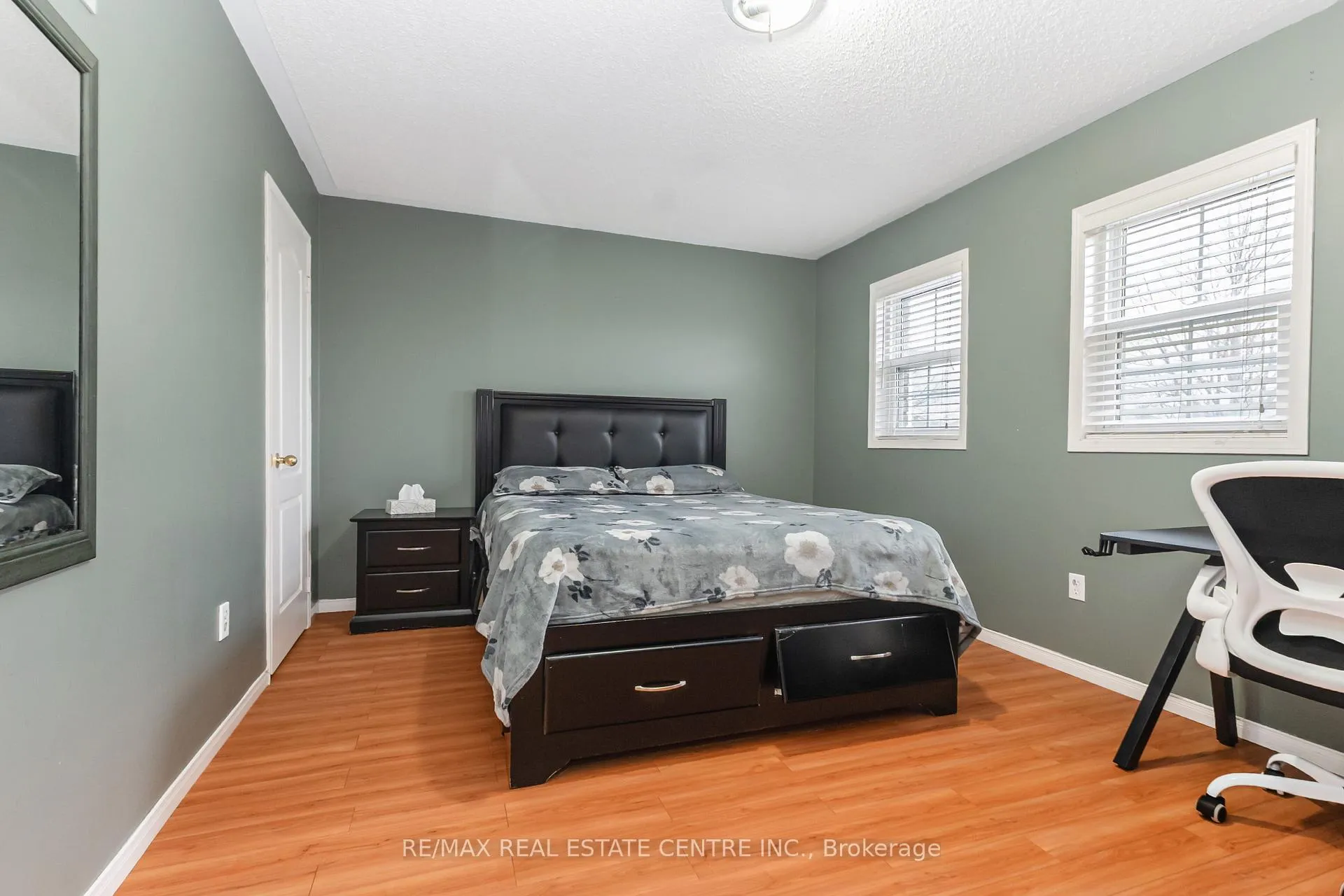 Photo 26 of 270 Edenbrook Hill Drive, Brampton, Fletcher's Meadow — HOMEH