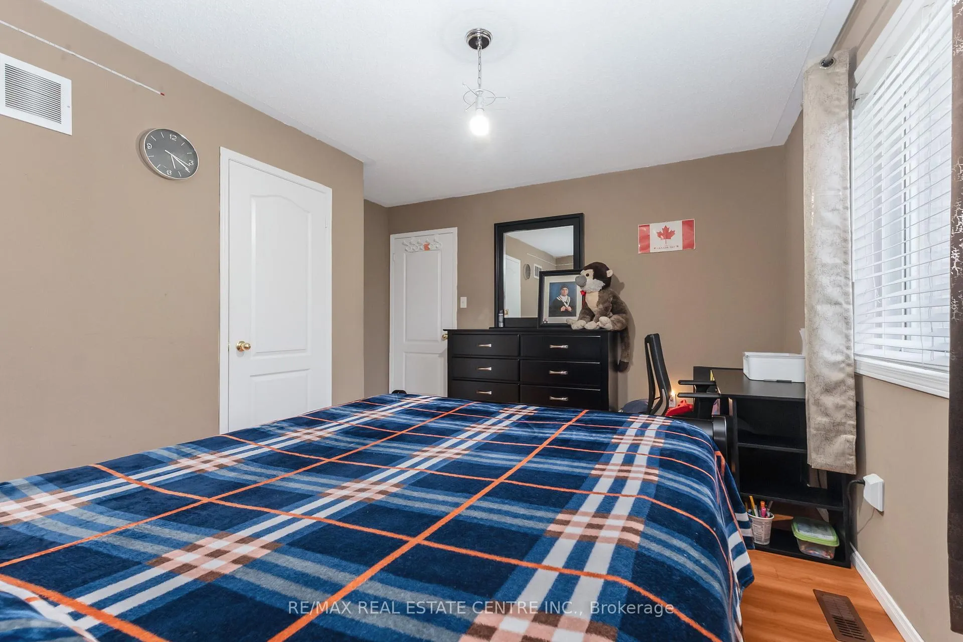 Photo 30 of 270 Edenbrook Hill Drive, Brampton, Fletcher's Meadow — HOMEH