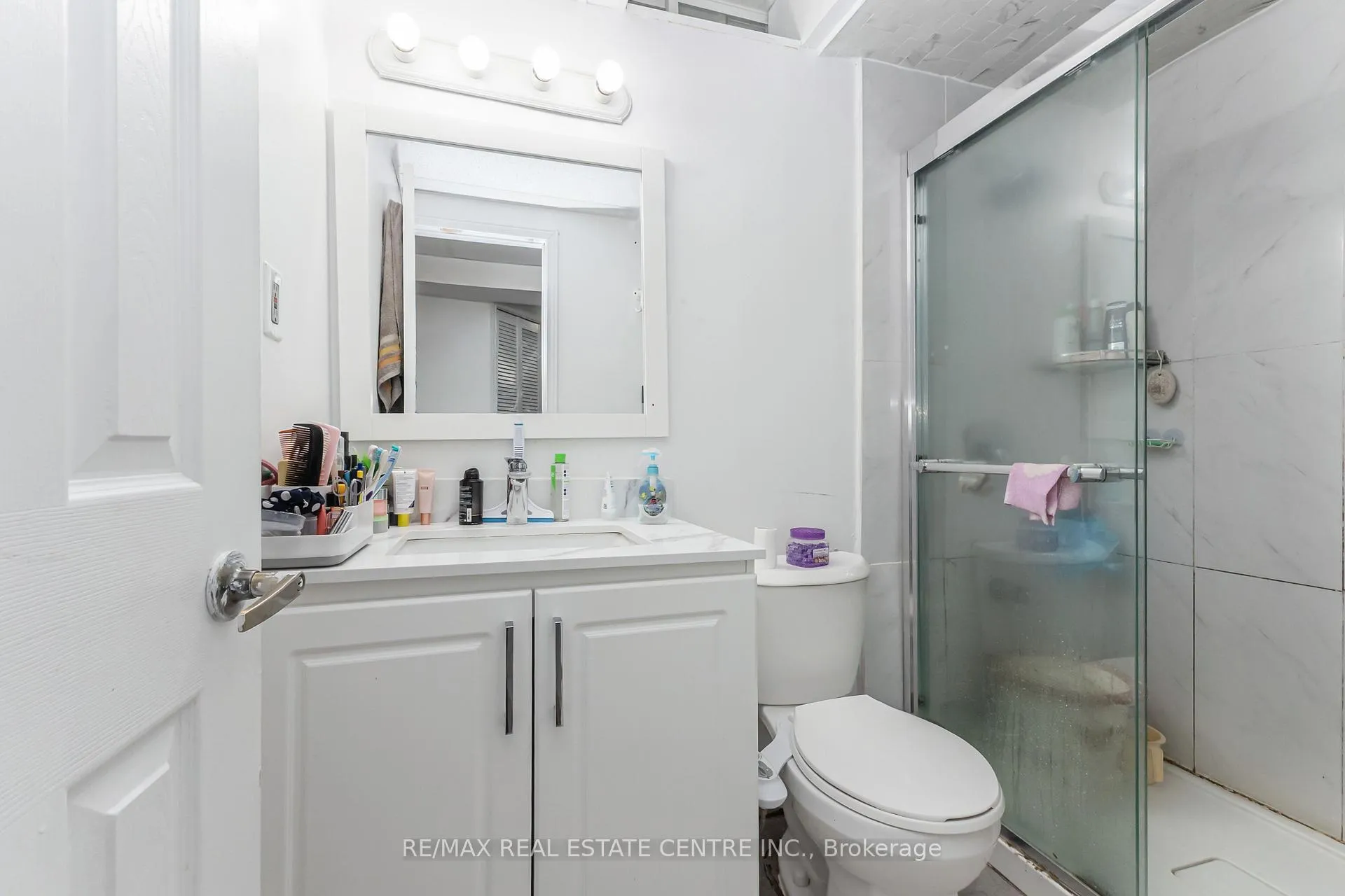 Photo 45 of 270 Edenbrook Hill Drive, Brampton, Fletcher's Meadow — HOMEH