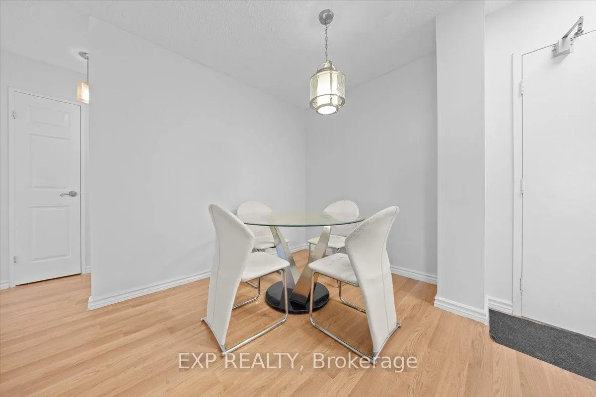 Photo 7 of Unit 1211, 555 Brittany Drive, Ottawa, Viscount Alexander Park — HOMEH