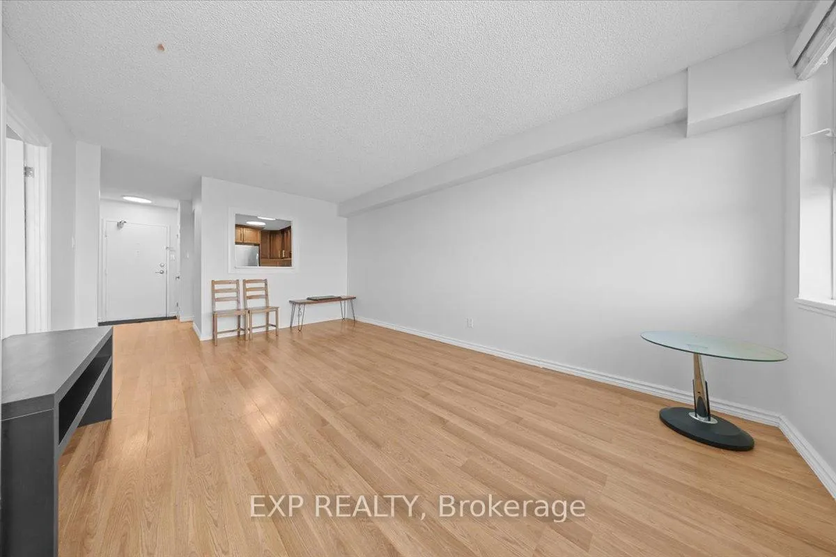 Photo 17 of Unit 1211, 555 Brittany Drive, Ottawa, Viscount Alexander Park — HOMEH