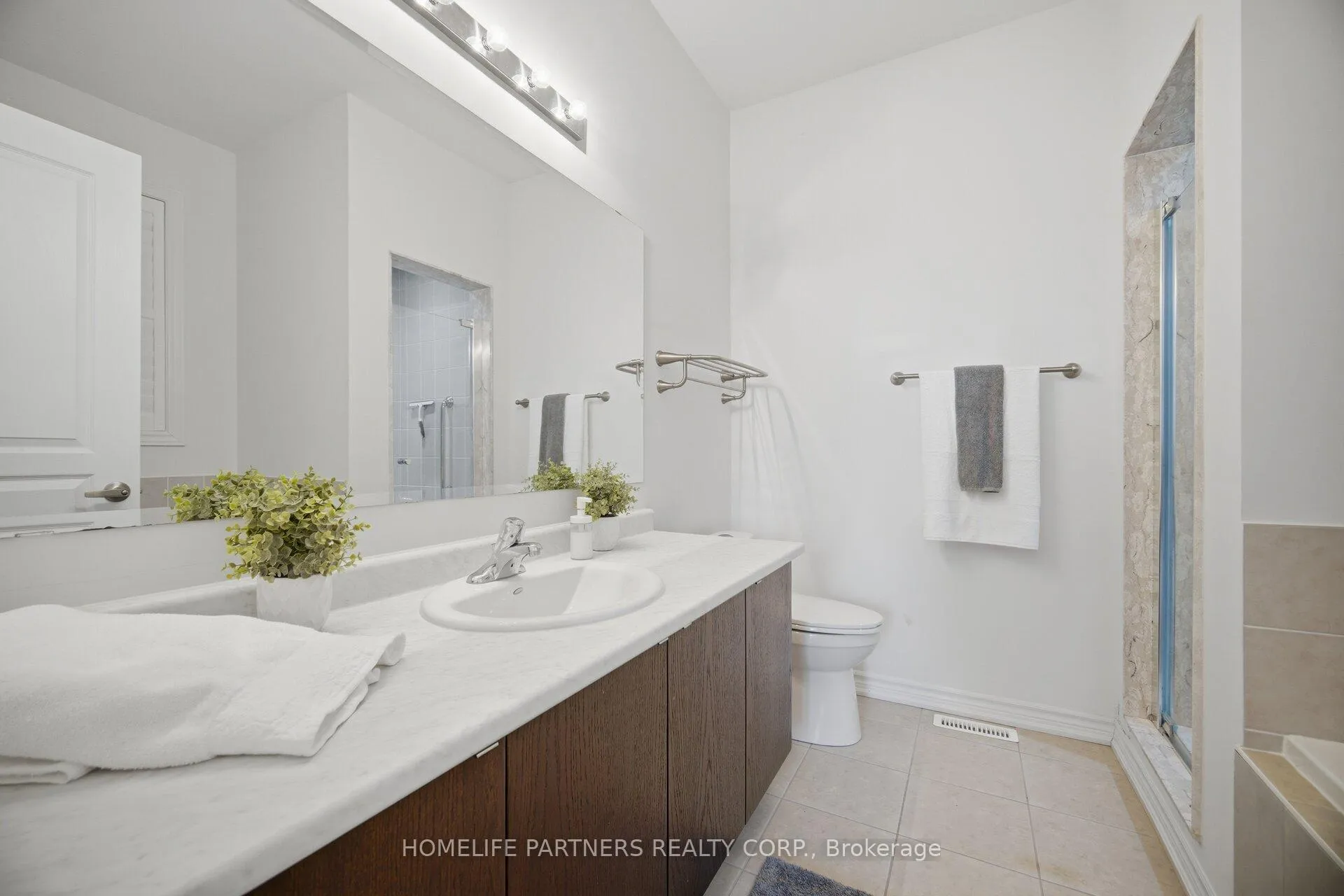 Photo 24 of 128 Mcgahey Street, New Tecumseth, Tottenham — HOMEH