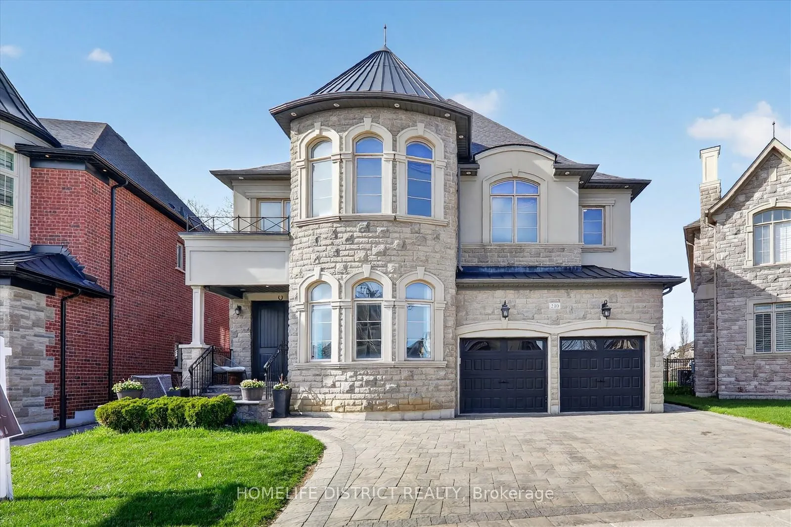 Front of 210 Cannes Avenue