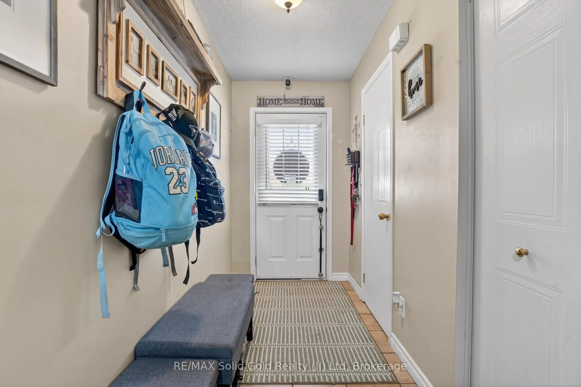 Photo 4 of 742 Angler Way, Waterloo — HOMEH