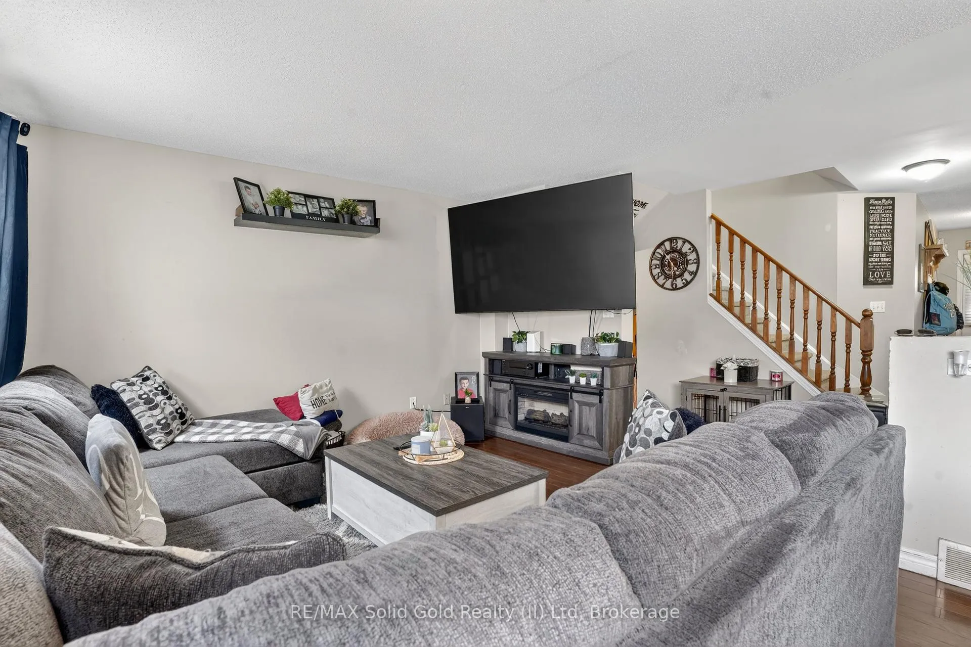 Photo 13 of 742 Angler Way, Waterloo — HOMEH