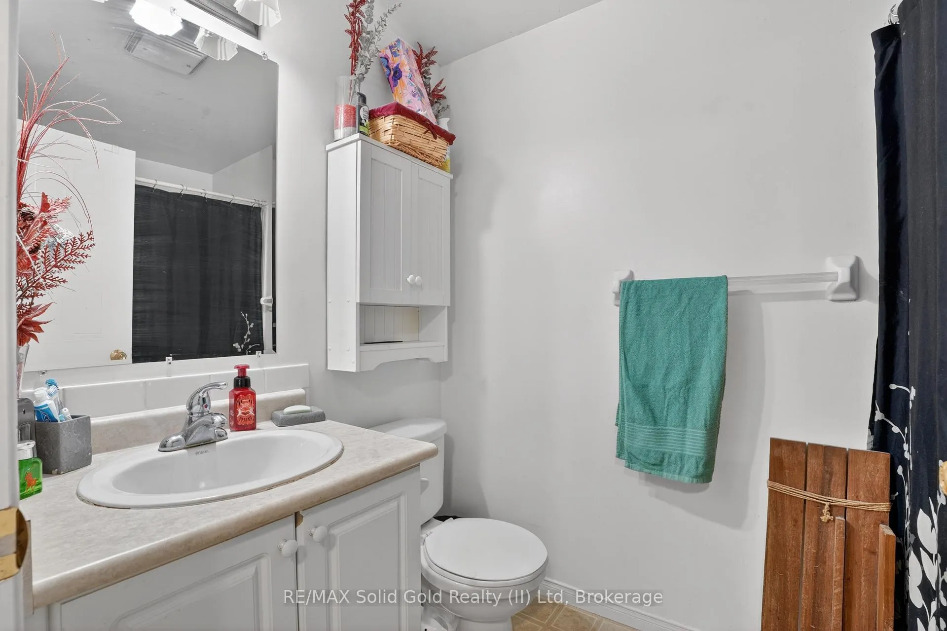Photo 23 of 742 Angler Way, Waterloo — HOMEH