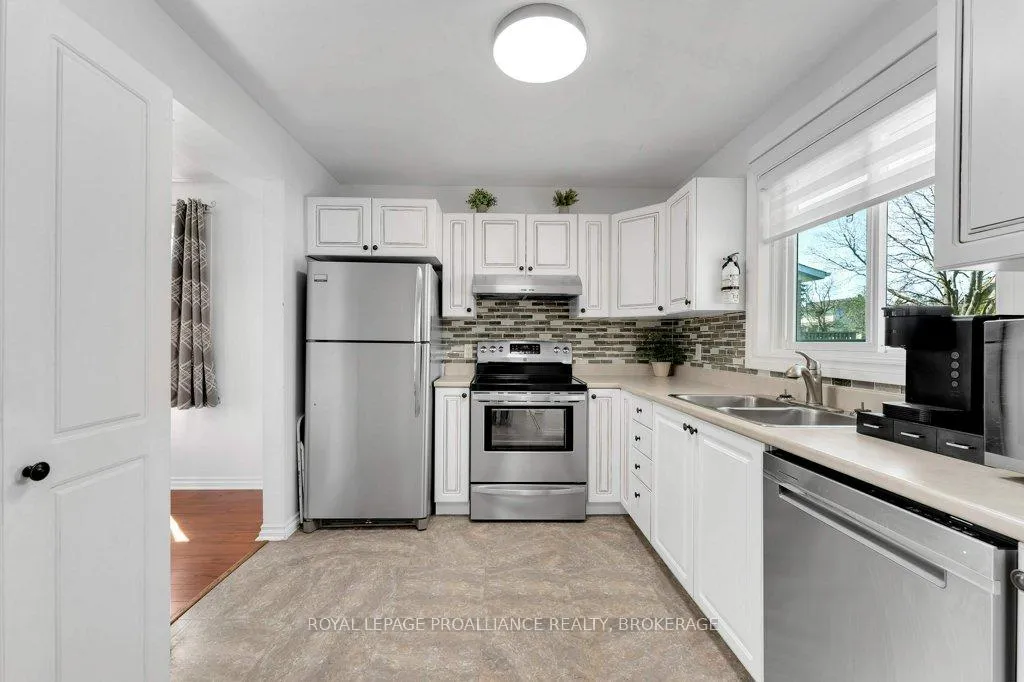 Photo 7 of 113 Jean Worrell Crescent, Kingston, Rideau — HOMEH