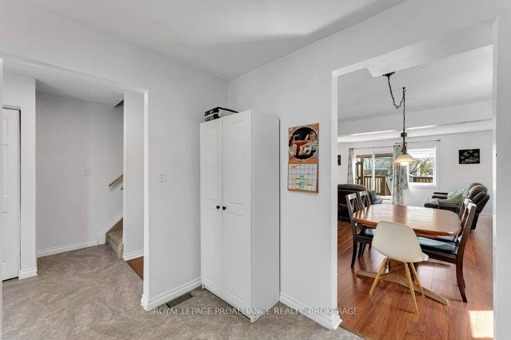 Photo 9 of 113 Jean Worrell Crescent, Kingston, Rideau — HOMEH
