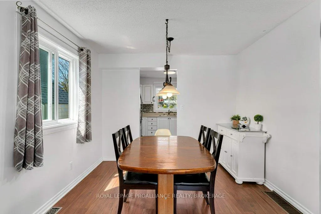 Photo 11 of 113 Jean Worrell Crescent, Kingston, Rideau — HOMEH