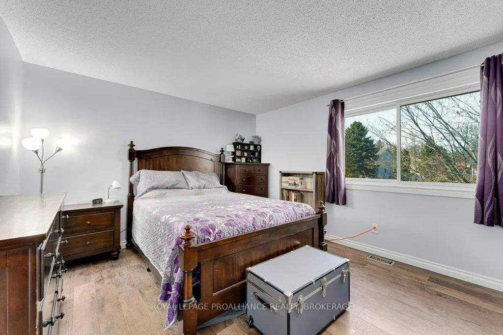 Photo 19 of 113 Jean Worrell Crescent, Kingston, Rideau — HOMEH