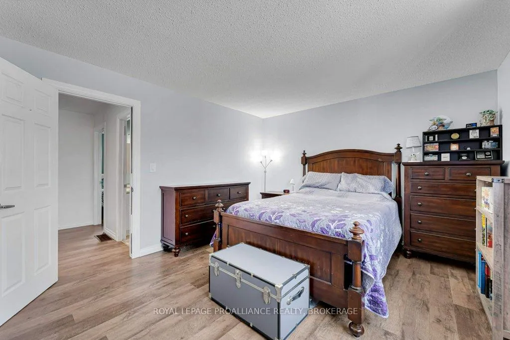 Photo 20 of 113 Jean Worrell Crescent, Kingston, Rideau — HOMEH