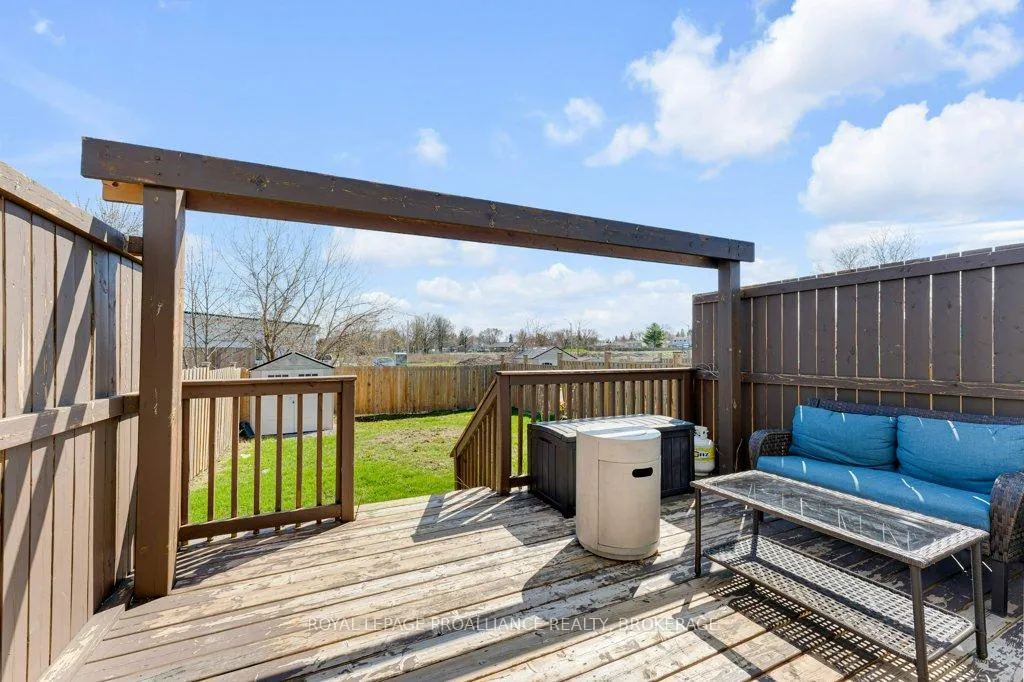 Photo 32 of 113 Jean Worrell Crescent, Kingston, Rideau — HOMEH