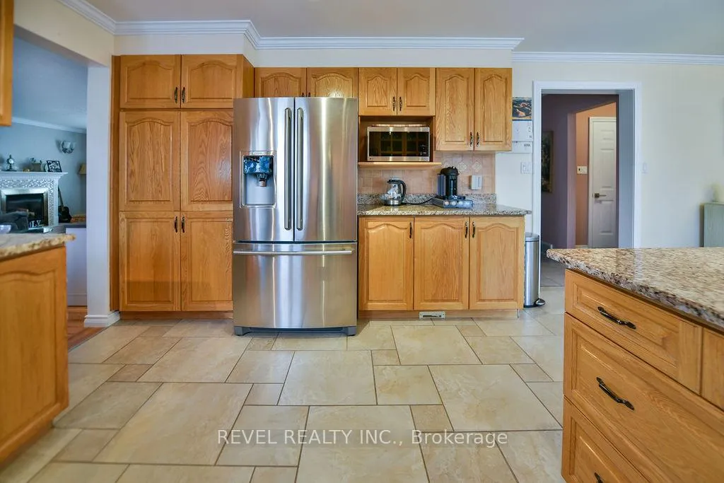 Photo 6 of 800 Lavigne Boulevard, Timmins, TNE - North — HOMEH