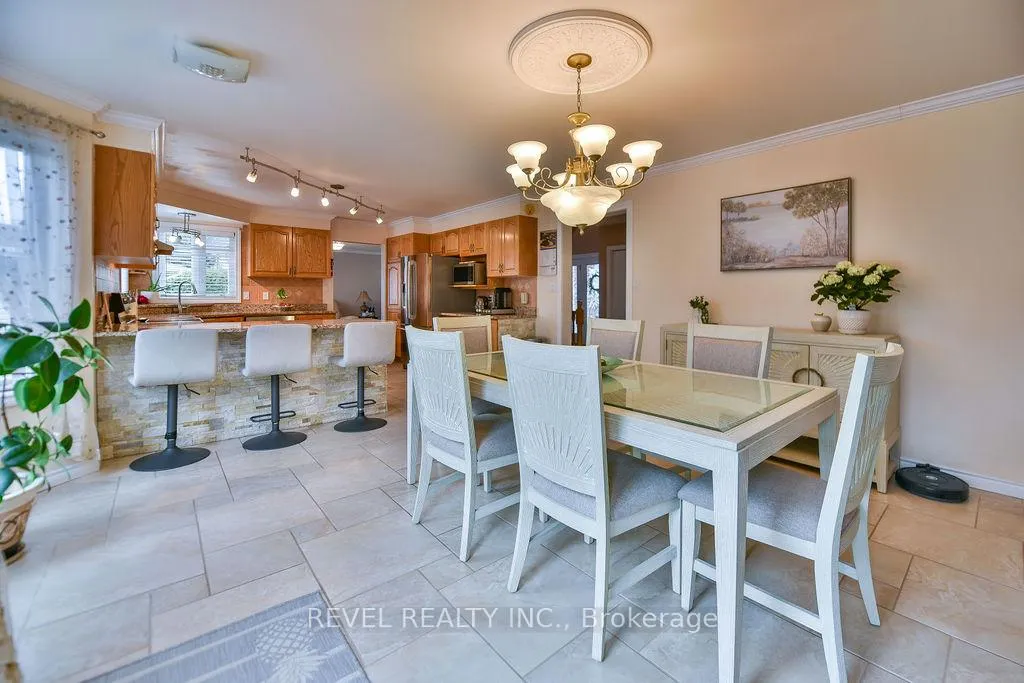 Photo 11 of 800 Lavigne Boulevard, Timmins, TNE - North — HOMEH
