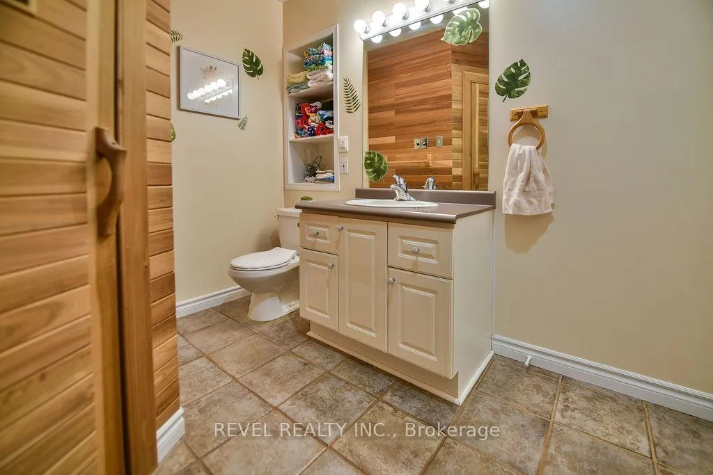 Photo 35 of 800 Lavigne Boulevard, Timmins, TNE - North — HOMEH