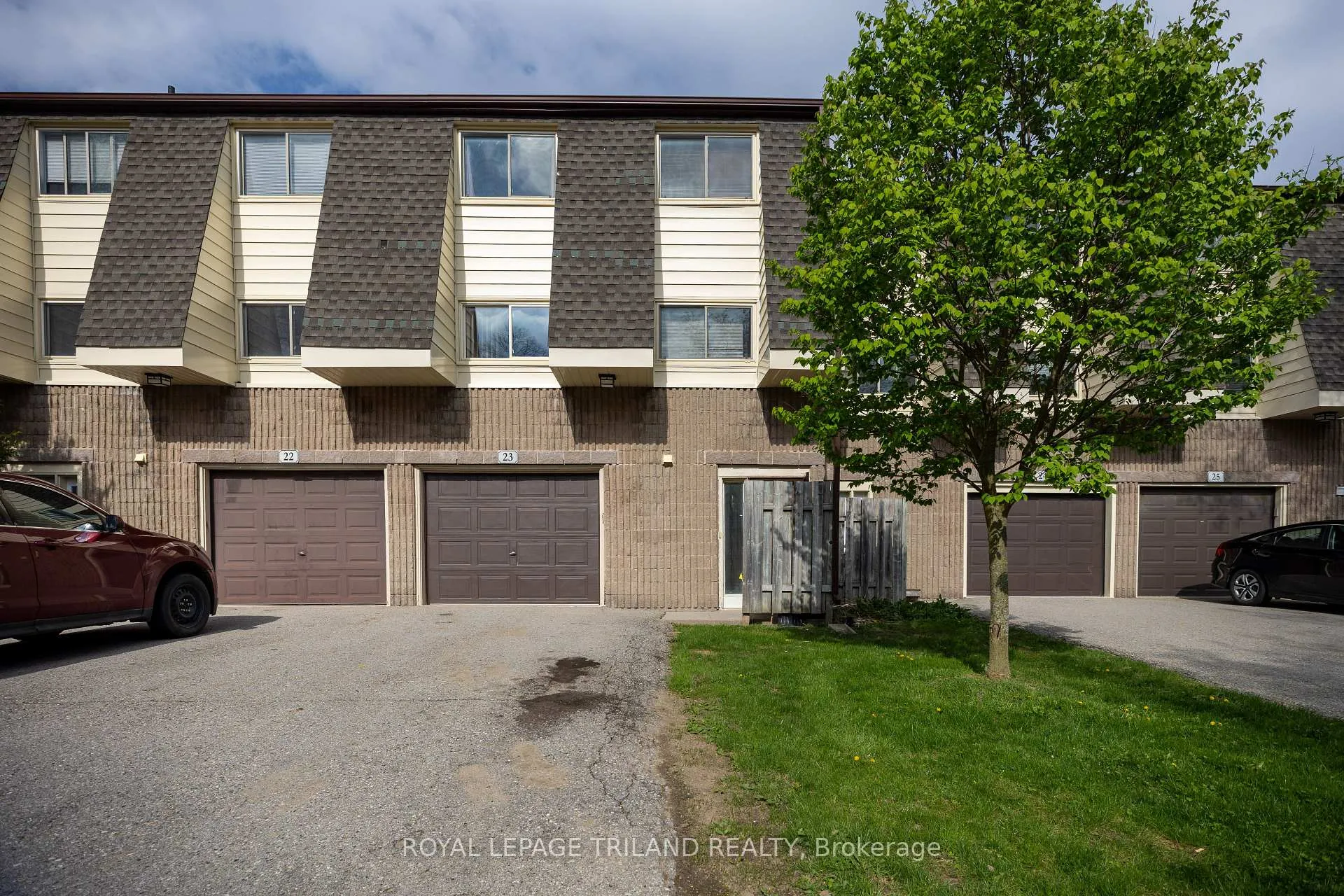 Photo 3 of Unit 23, 1460 Limberlost Road, London, North I — HOMEH