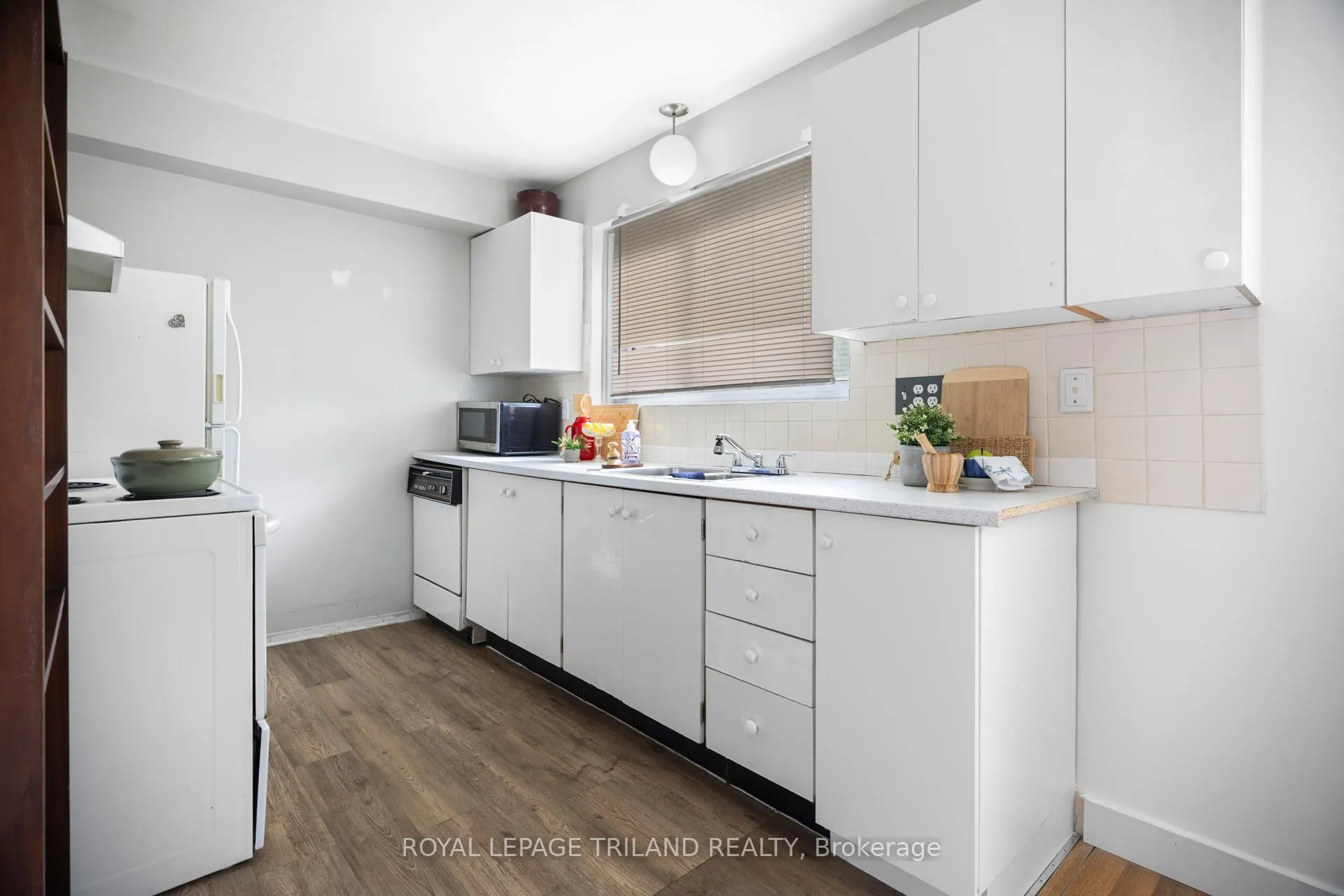 Photo 14 of Unit 23, 1460 Limberlost Road, London, North I — HOMEH