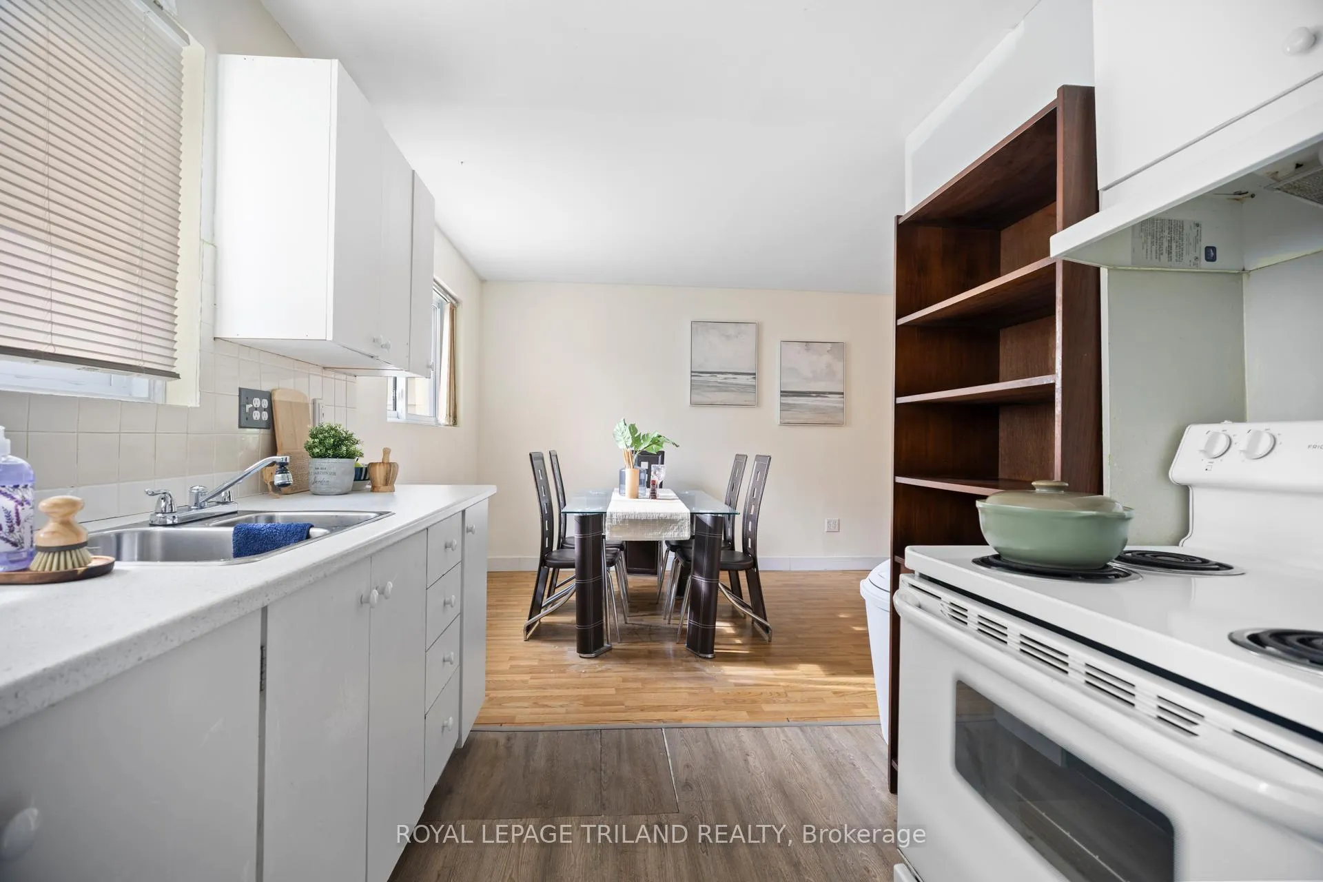 Photo 15 of Unit 23, 1460 Limberlost Road, London, North I — HOMEH