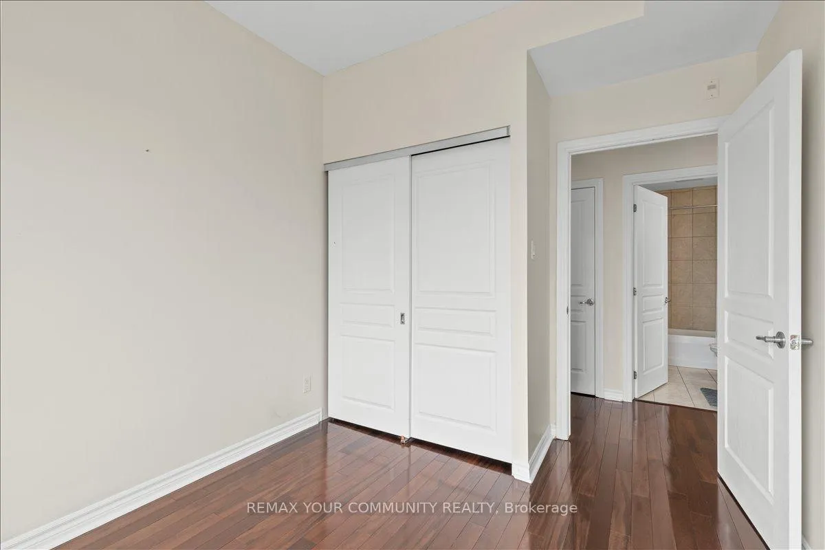 Photo 19 of Unit 802, 100 Roger Guindon Avenue, Ottawa, Riverview Park — HOMEH
