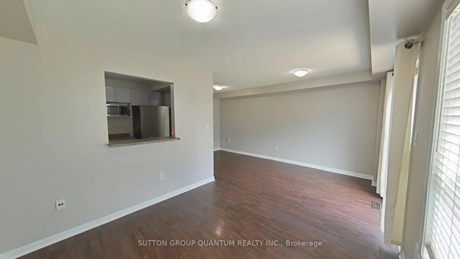 Photo 4 of 4422 Fairview Street, Burlington, Shoreacres — HOMEH