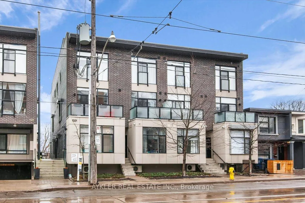 Photo 1 of Unit 12, 1321 Gerrard Street E, Toronto, Greenwood-Coxwell — HOMEH