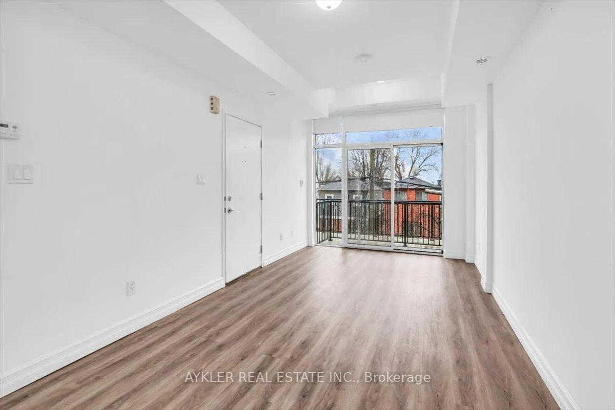 Photo 3 of Unit 12, 1321 Gerrard Street E, Toronto, Greenwood-Coxwell — HOMEH