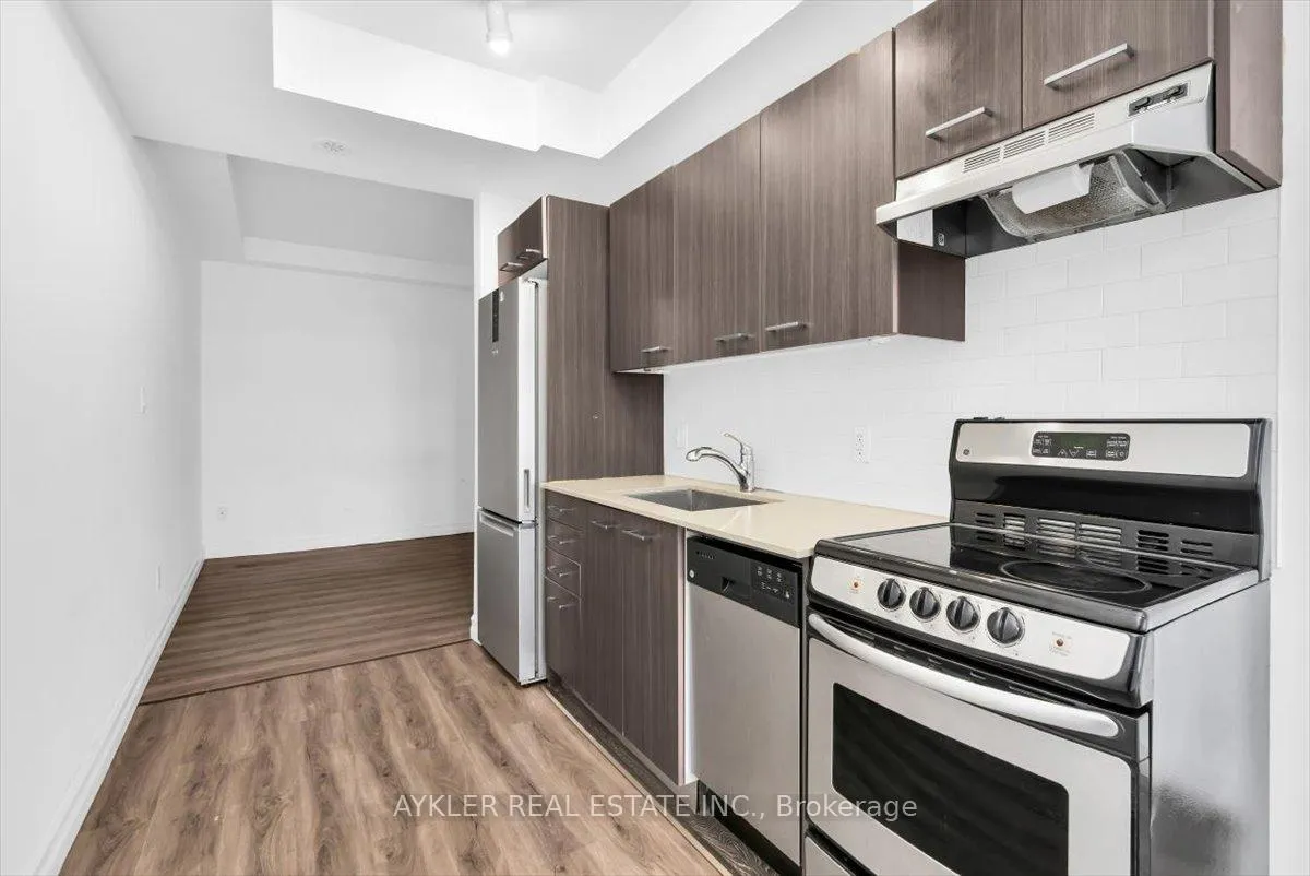 Photo 6 of Unit 12, 1321 Gerrard Street E, Toronto, Greenwood-Coxwell — HOMEH