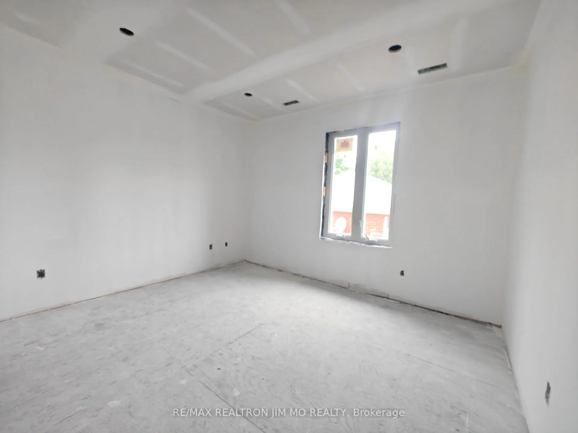 Photo 11 of 6 Cotton Avenue, Scarborough, Clairlea-Birchmount — HOMEH