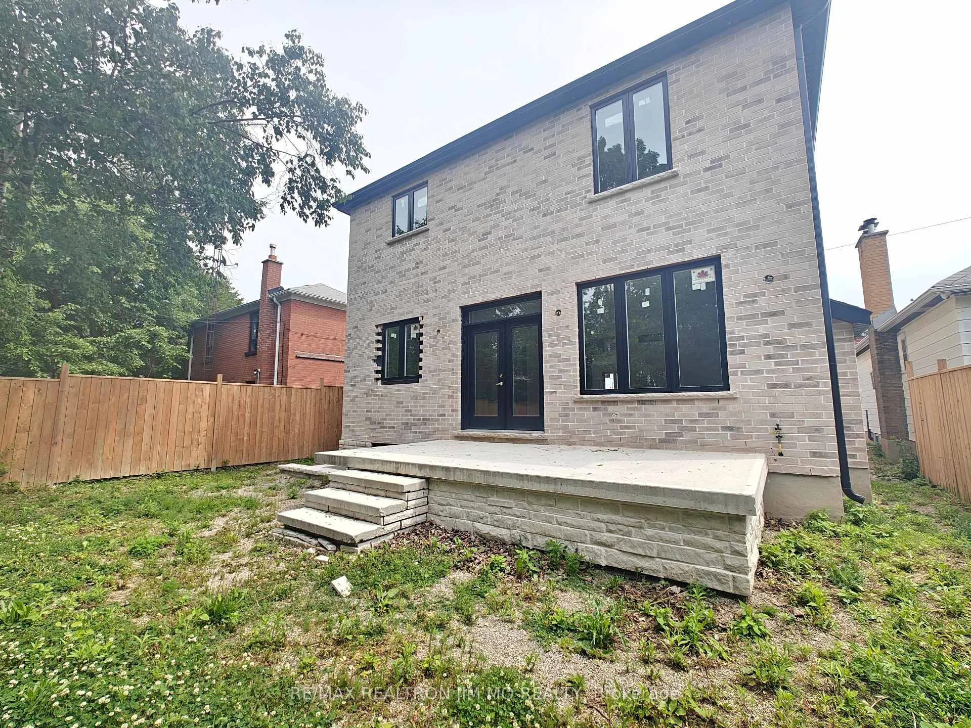 Photo 15 of 6 Cotton Avenue, Scarborough, Clairlea-Birchmount — HOMEH